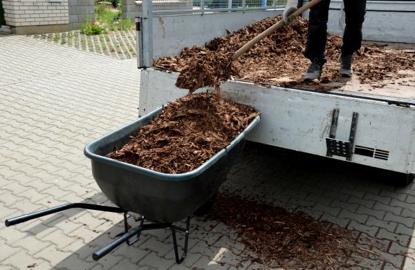 Bulk Mulch Delivery in West Jordan